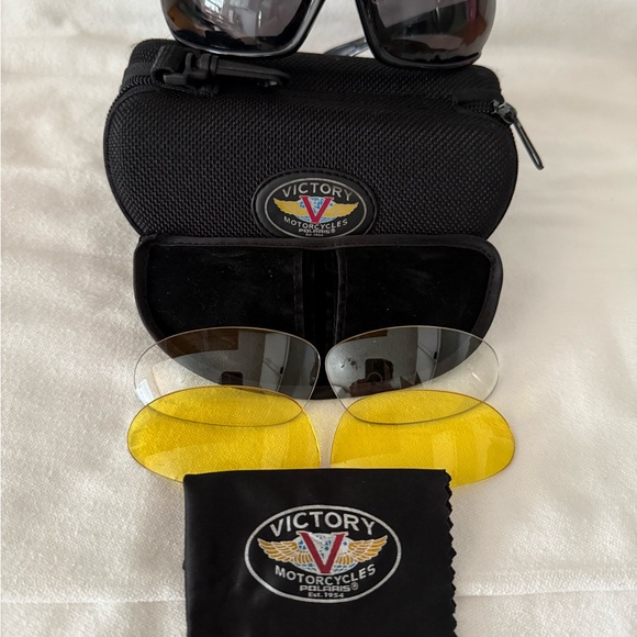 Victory Vintage Riding Sunglasses men’s Black Clear and Yellow Lenses - Picture 2 of 3